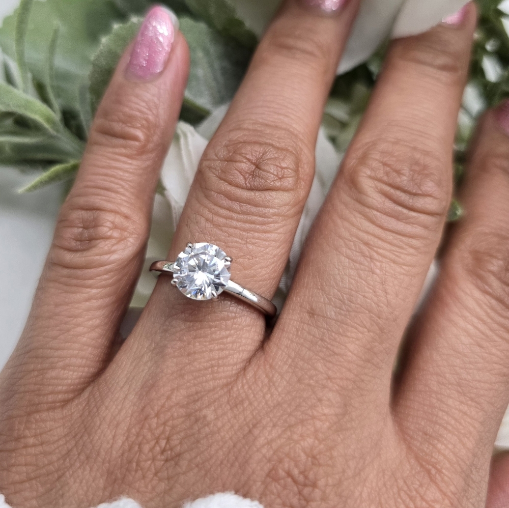 🥰 JUST THE RIGHT SPARKLE RING - Picture 5 of 7
